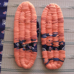 手編み布ぞうり(２３．５㎝）　リメイドＴシャツ　Ｃ２６ 5枚目の画像