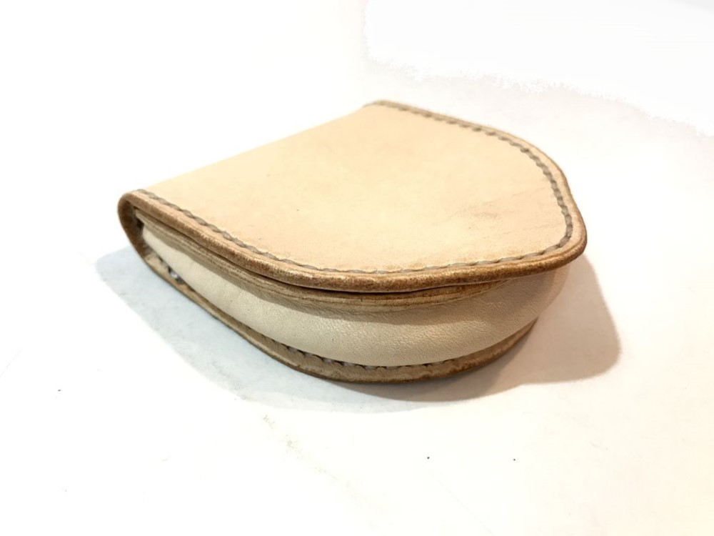 大容量立体マチのコインケース・小銭入れ　本革・レザー【選べるカラー・名入れ無料】【商品番号：ch010】