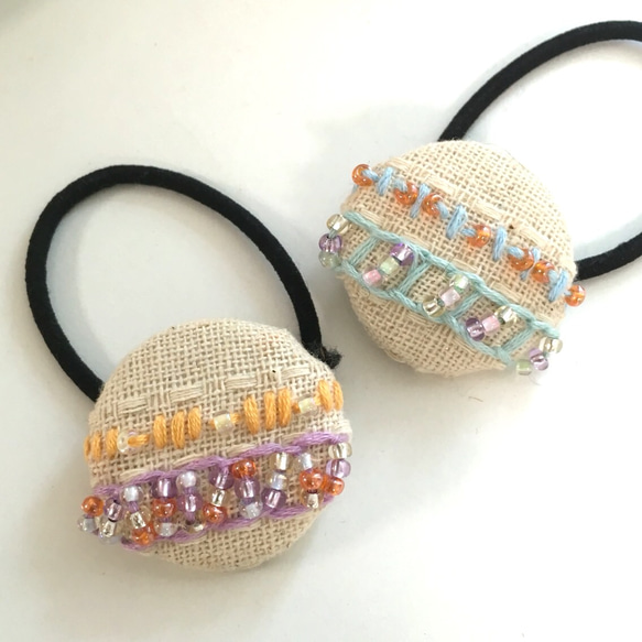 きらきらビーズ刺繍のくるみボタンヘアゴム 4枚目の画像