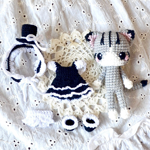 あみぐるみの着せ替え人形*サバトラ猫のあおい*ミニゴスロリ