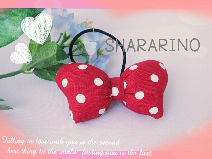 M 】リボンヘアゴム【赤ドット】 ヘアゴム しゃらりの 通販