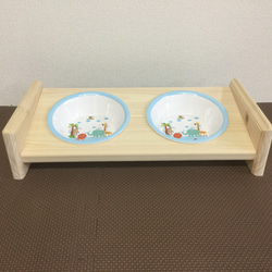 (ヒノキ)ご飯テーブル2つ穴・飾り彫・ハンドメイド⭐️器付き⭐️ 2枚目の画像