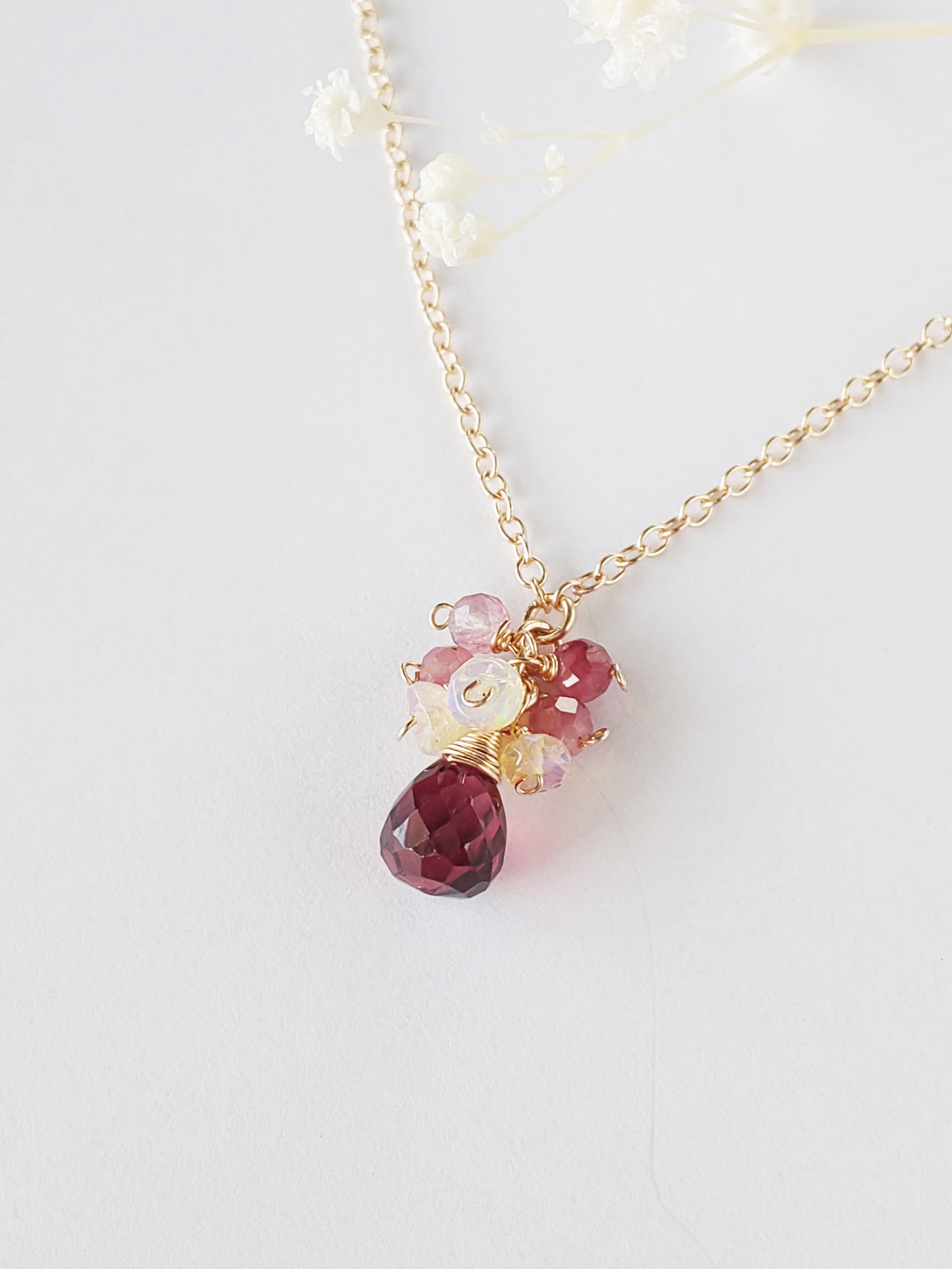 ハンドメイド ネックレス 3つのガーネット ネックレス ハンドメイド 3つのガーネット