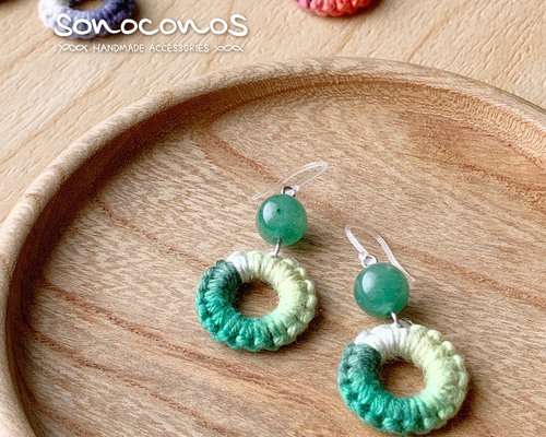 ちか☺︎ フラワー型アベンチュリンピアス　イヤリングに変更可能☺︎ 残り1点】小さいピアス 赤いさくらんぼ イヤリング変更可 金属