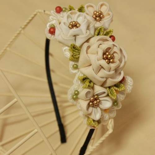 つまみ細工＊カチューシャ カチューシャ CLOVER/製作日和 通販