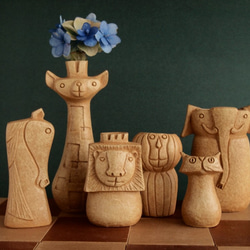 【 SAVANNA CHESS VASE 】 　  Flower Vase of the animal shape 第1張的照片