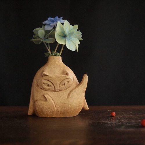 ポングー 】ネコ形フラワーベース 一輪挿し・花瓶・花器 クマゲラ工房