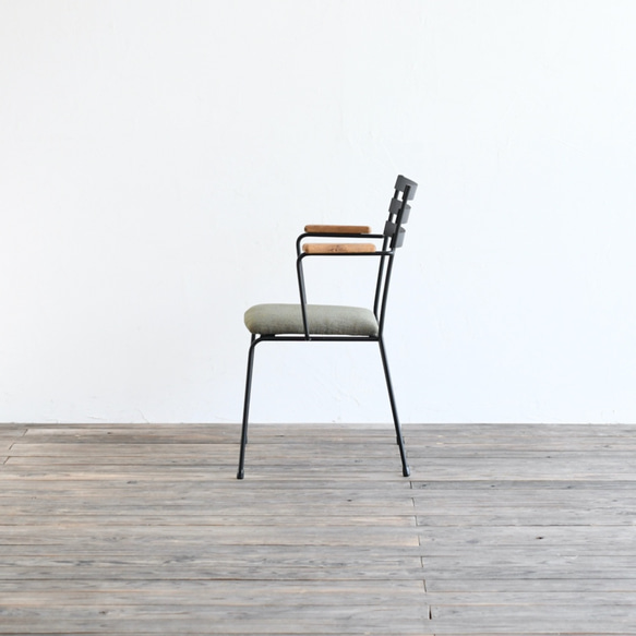 BASIC ARMCHAIR – Fabric Seat　チェア・イス 3枚目の画像