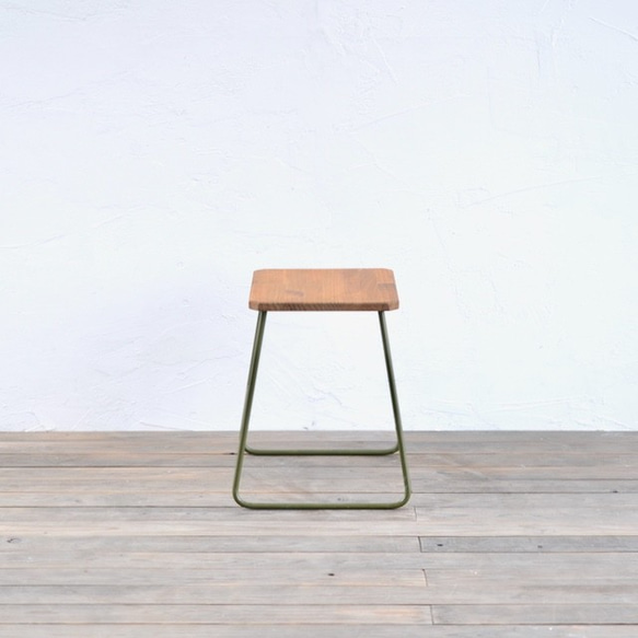 TRAPEZOID STOOL - WALNUT　/スツール・椅子・踏み台 2枚目の画像