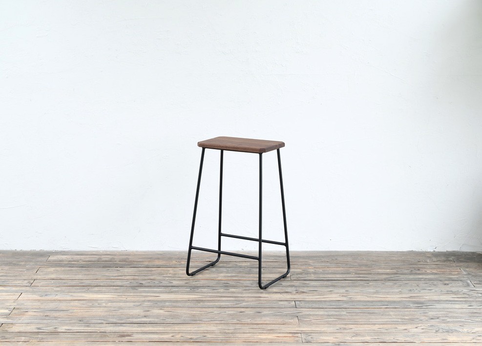 TRAPEZOID STOOL  H630 - WALNUT・HIGH （ハイチェア）