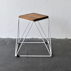 PYRAMID STOOL – PINE 3枚目の画像