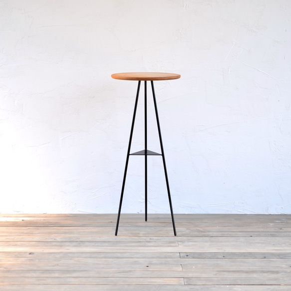 Tripod table - Oak woodtop High（オーク丸テーブル・ハイタイプ） 1枚目の画像