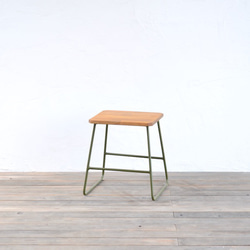 TRAPEZOID STOOL  - PINE・LOW （椅子・チェア） 1枚目の画像