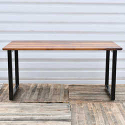 WALNUT DINING TABLE – Square frame（節なし） 2枚目の画像