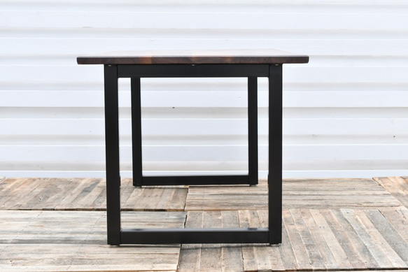 WALNUT DINING TABLE – Square frame（節なし） 3枚目の画像