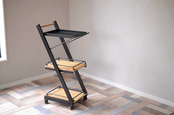 Zシェイプド　キャスターワゴン　（オーク） steel colorは マットブラック wood ナチュラル color