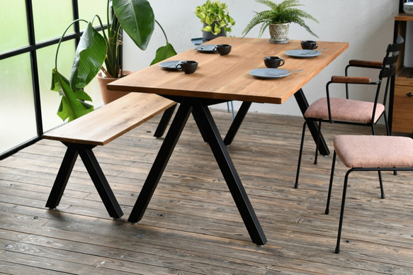 DINING TABLE – A frame / OAK　　ダイニングテーブル 2枚目の画像