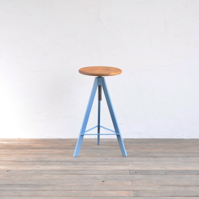 TRIPOD STOOL – HIGH / PINE
