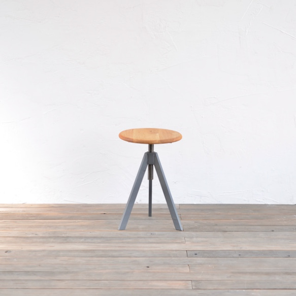 TRIPOD STOOL – LOW / PINE 2枚目の画像