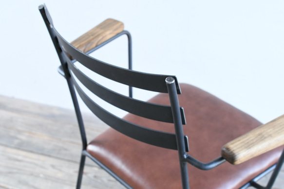 BASIC ARMCHAIR – Leather Seat　チェア・イス 4枚目の画像