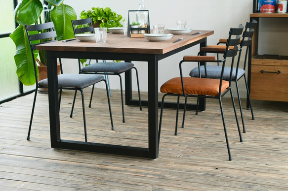 DINING TABLE – Square frame / WALNUT     ダイニングテーブル 3枚目の画像