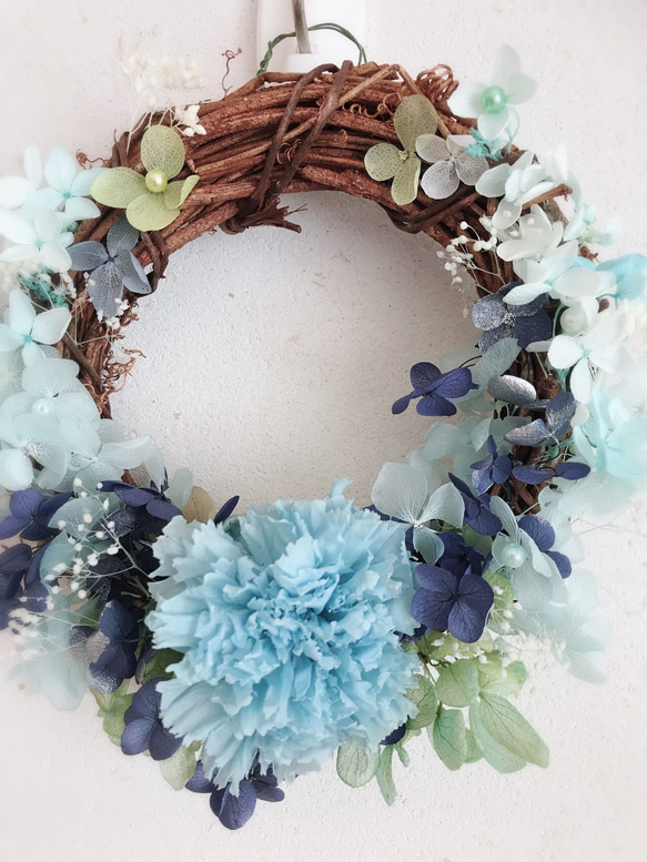 不凋花花圈-春天的花圈-藍色康乃馨-母親節禮物 第4張的照片
