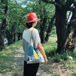 粽型背包-雙面用日本進口印花棉布-黑桃大圈+紅大圓 第4張的照片