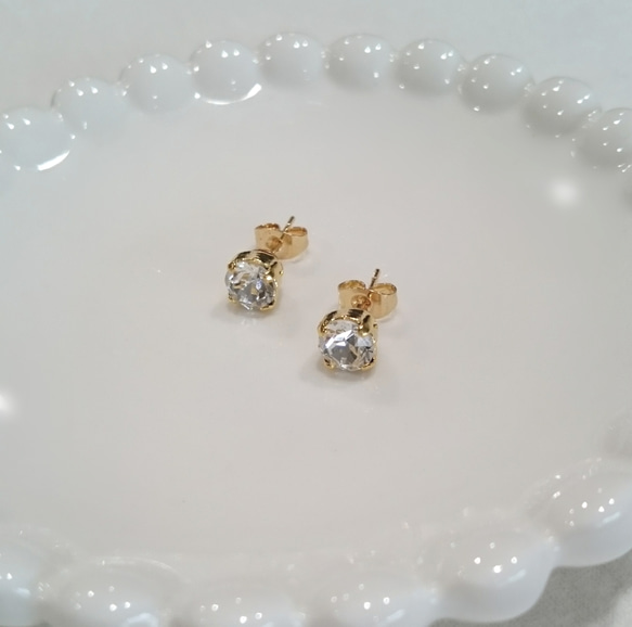 Swarovski*一粒ピアス* クリスタル 3枚目の画像