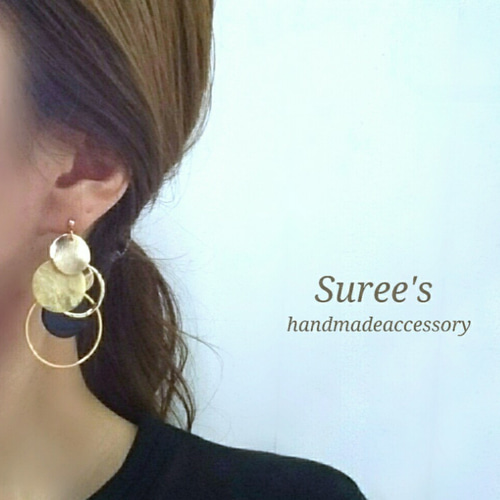 カラーシェル×アクリルブラック フープピアスorイヤリング ピアス 