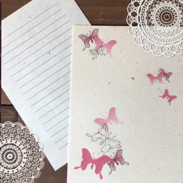 大人女子のお手紙セット「ピンクの蝶」（和紙のレターセット） 1枚目の画像