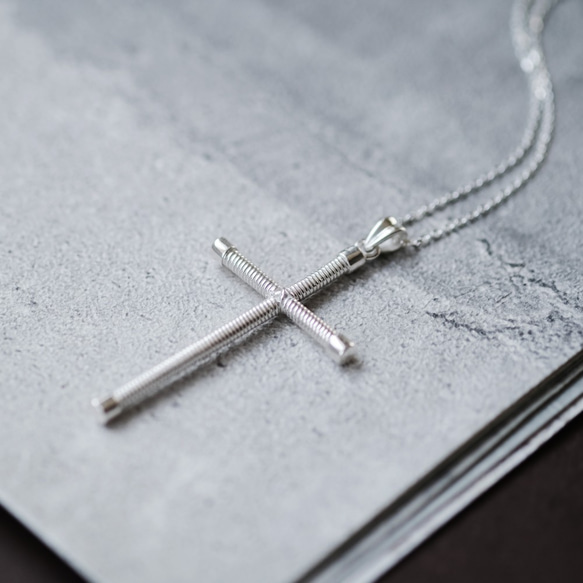 彈簧型十字架男項鍊 銀 925 第1張的照片