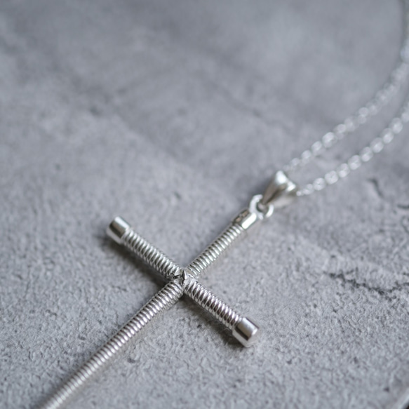 彈簧型十字架男項鍊 銀 925 第3張的照片