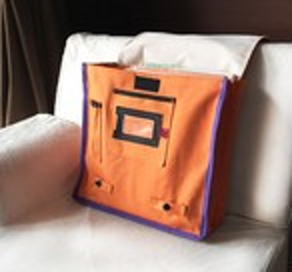 Made in Taiwan デザイン帆布リュック　オレンジ x 紫 2枚目の画像