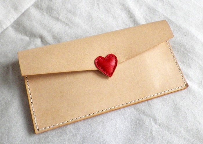 Love Letter wallet  beige