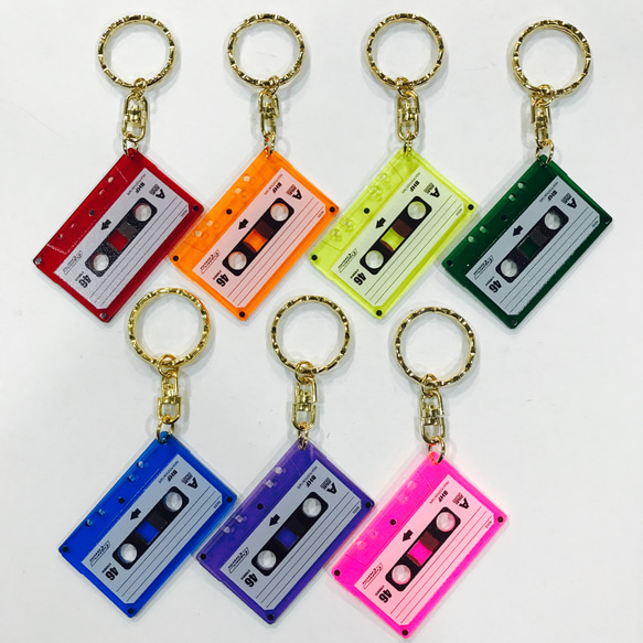 カセットテープ型 キーホルダー（名入れ可） キーホルダー