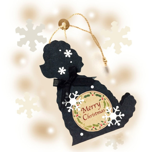 吊るして飾れるトイプードルのクリスマスカード(黒) 1枚目の画像