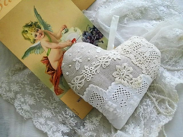 アンティークレースパッチワークハート型サシェ・オーナメントb その他