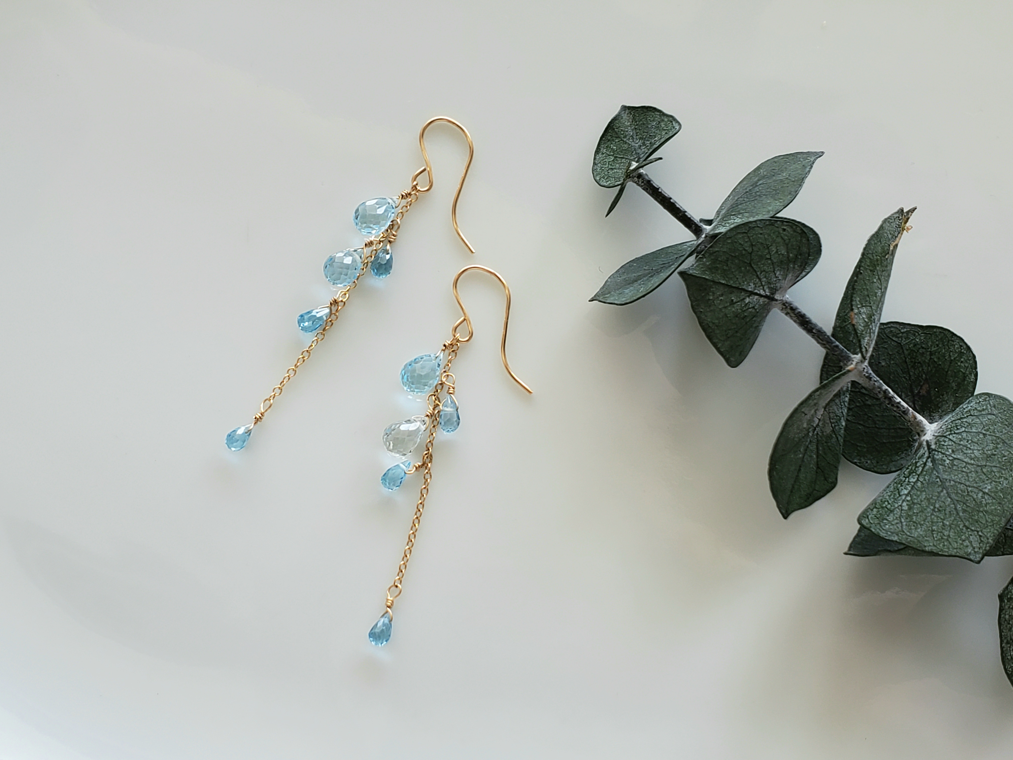 K14gf・スカイブルートパーズとスイスブルートパーズのピアス／イヤリング