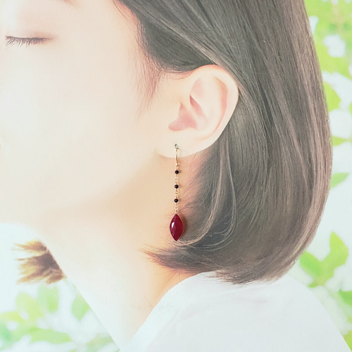 【はくとん( 'ω')ŧ‹\"ŧ‹\"】 希少石ピンクカルサイトイヤリング はくとん( 'ω')ŧ‹