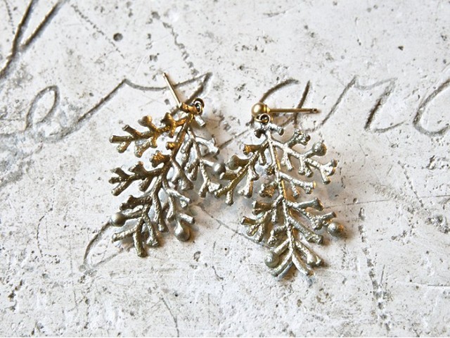 ボタニカルピアスⅡ