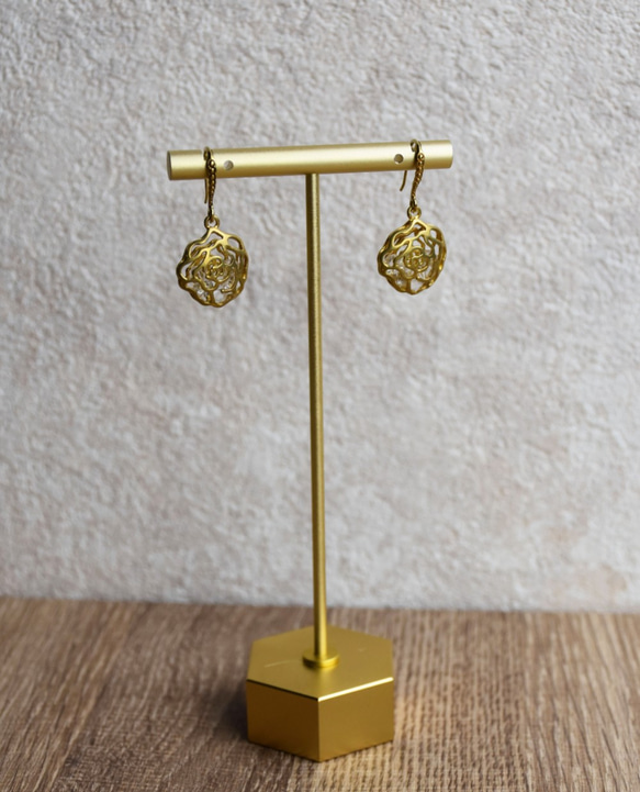 典雅黃銅簍空刻紋鋯石耳環 客製化服務 第2張的照片