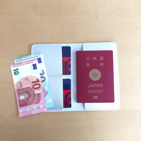 本革シンプル　通帳パスポートケース　シルバー 2枚目の画像