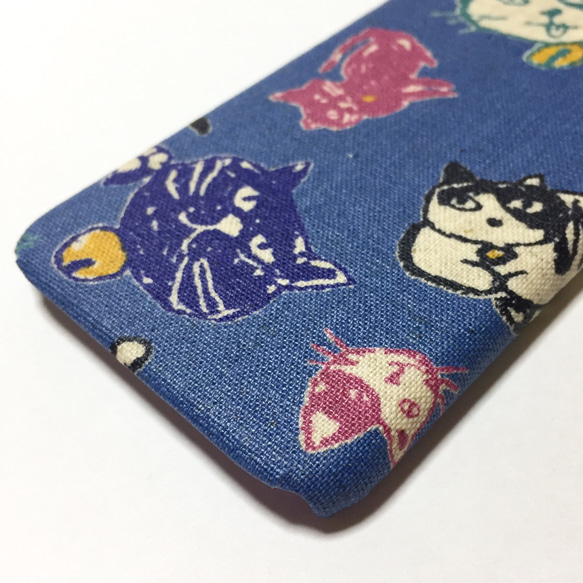 【Xperia/GALAXY/iPhone】お絵かき猫柄 ブルー スマホケース 3枚目の画像