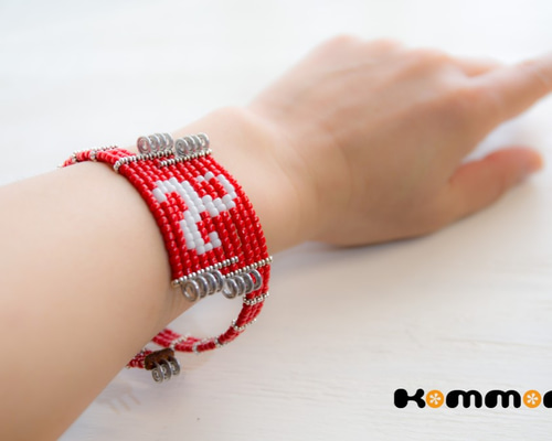 ケルトのトリスケル(三つ巴)バングル〈Kommon〉 バングル・リスト