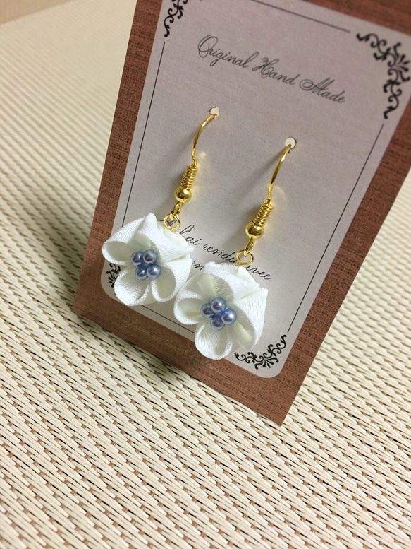 真っ白な紫陽花ピアス ピアス（フック・チェーン） SAKICHI 通販 