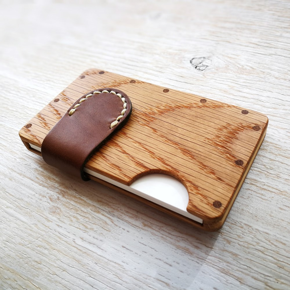 a card case オーク×ブラウン　- 無垢材と本革の名刺入れ - 1枚目の画像