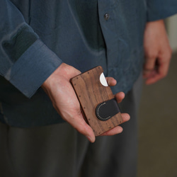 a card case ウォールナット　- 木と革の名刺入れ - 2枚目の画像