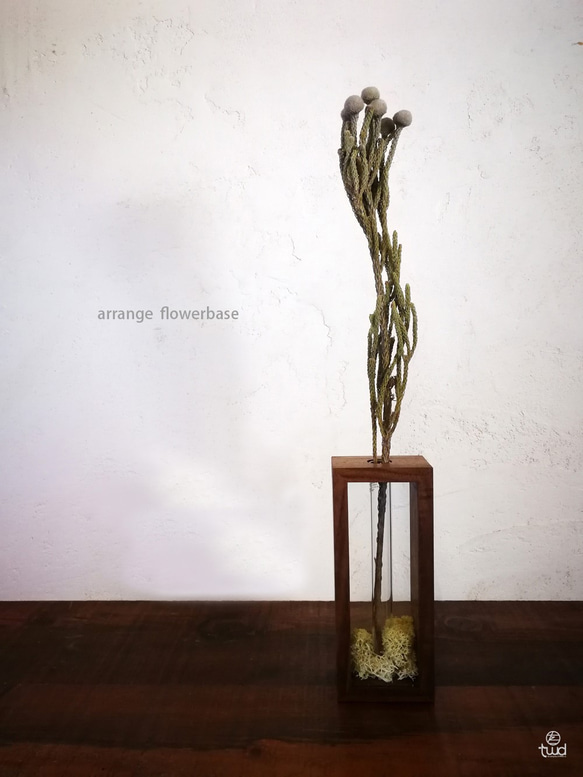 arrange flowervase　-アレンジして楽しむ無垢材の一輪挿し- 1枚目の画像