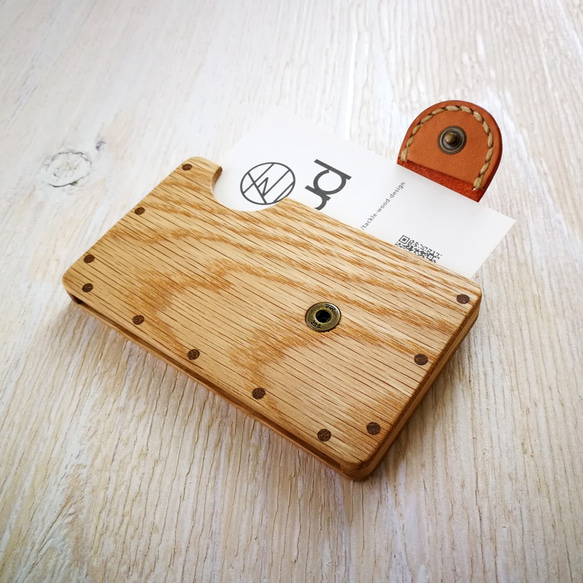 a card case オーク×オレンジ　- 無垢材と本革の名刺入れ - 4枚目の画像