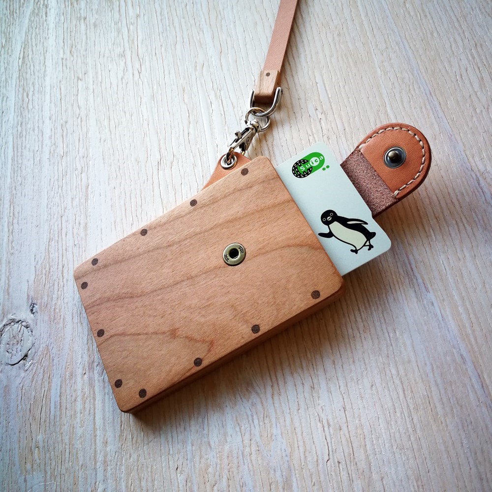 IC card case チェリー　- 木と革のパスケース　ICカード入れ -
